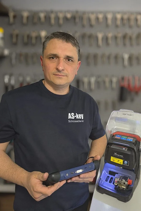 AS-Key Meister - Über 35 Jahre Erfahrung mit modernster Technik